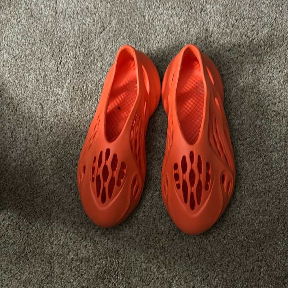 FOAM RUNNERS